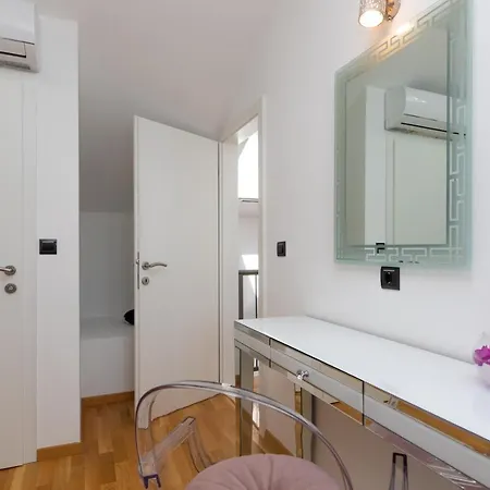 Kruna With Breathtaking View Villa *