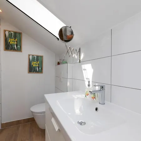 Kruna With Breathtaking View