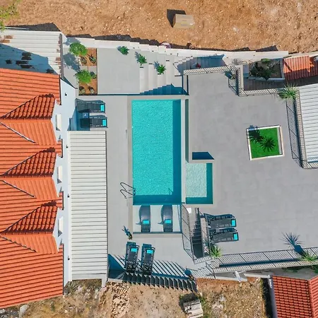 Villa Kruna With Breathtaking View *