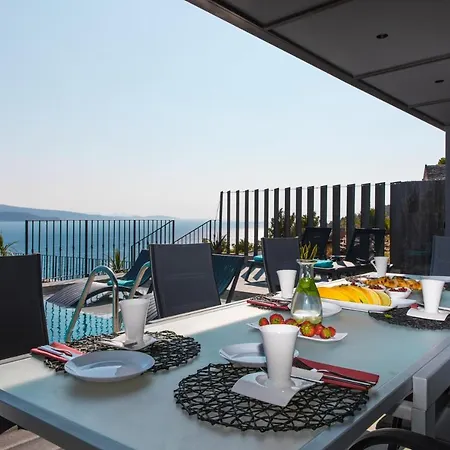 Kruna With Breathtaking View 무르비카