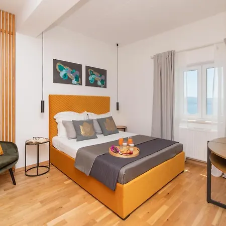 Kruna With Breathtaking View