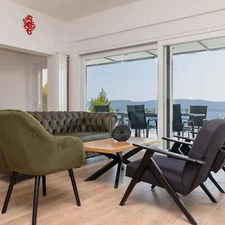 Kruna With Breathtaking View